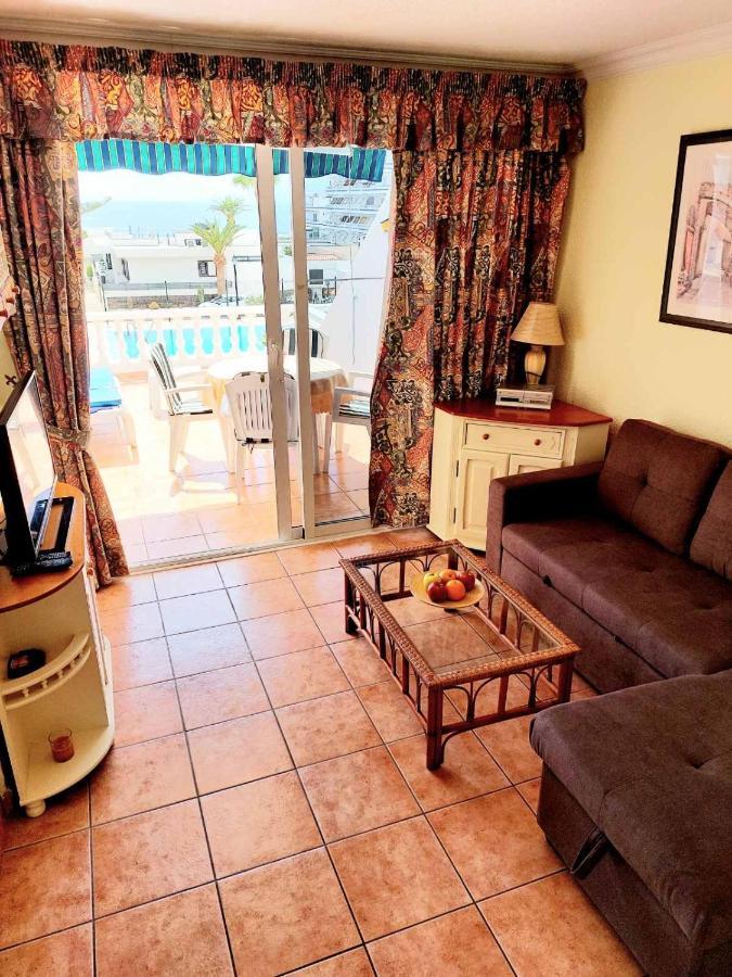 First Line Floor With Amazing Sea View Air Conditioned Just 50m From The
